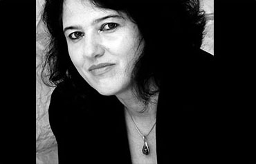 Dr. Anja Siegemund ist seit September 2015 Direktorin der Stiftung Neue Synagoge Berlin – Centrum Judaicum und war zuvor sechs Jahre lang Leiterin des Leo Baeck Institute (LBI) Jerusalem. Ihre Forschung und Publikationen konzentrieren sich auf die deutsch-jüdische Geschichte, insbesondere den Zionismus und die Migrationsgeschichte deutscher Juden, sowie auf Erinnerungskulturen und die Methoden der Oral History.